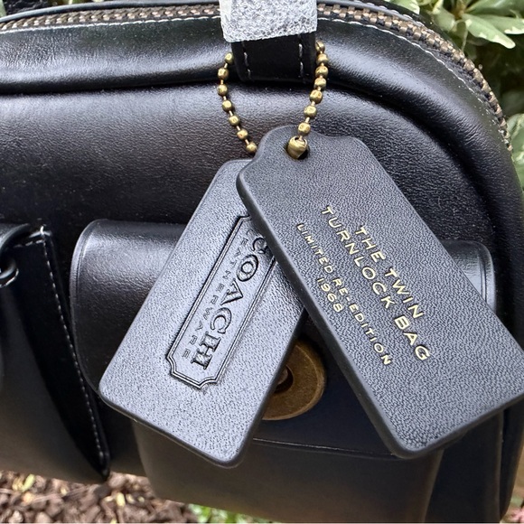 Coach Twin Turnlock Bag 20 - Picture 7 of 10